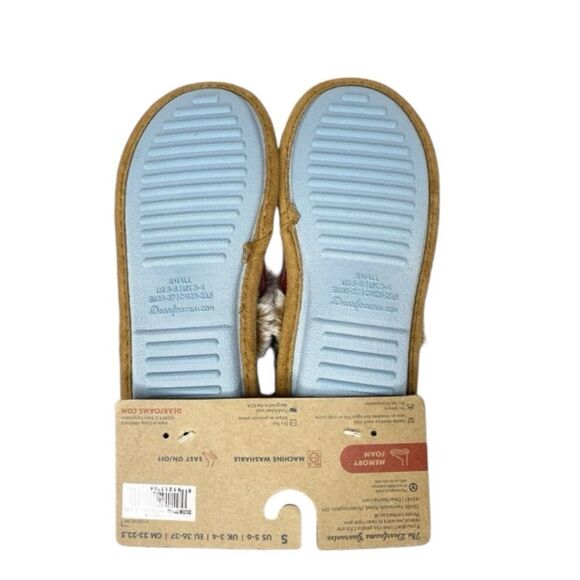 Dearfoams Womens Size Small (5-6) Mama Bear Red Plaid Scuff Slippers Memory Foam - Picture 5 of 6